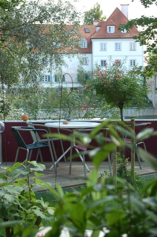 Hotel Am Fluss นอยบวร์ก อันแดร์ โดเนา ภายนอก รูปภาพ